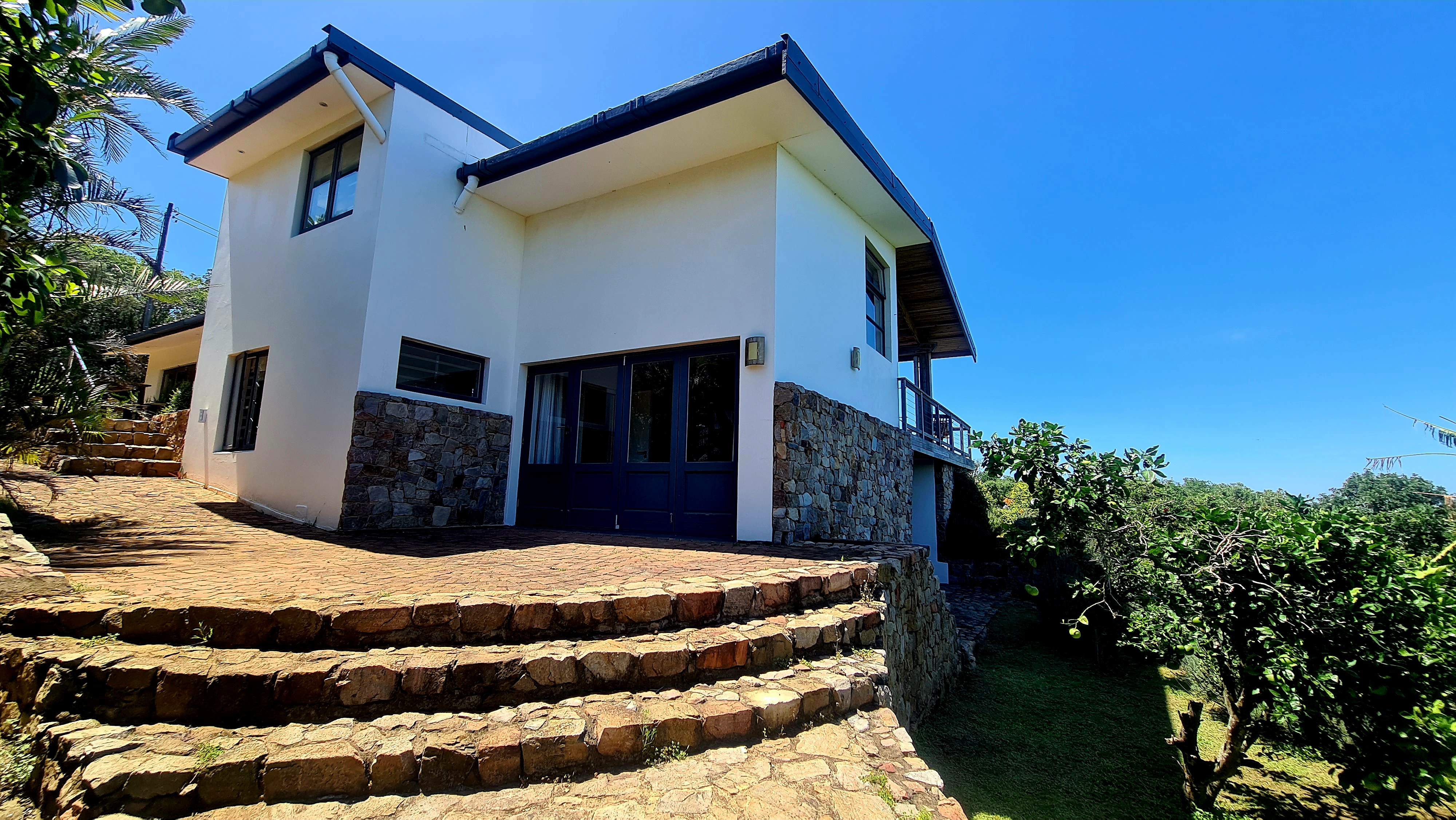 5 Bedroom Property for Sale in Kenton On Sea Eastern Cape